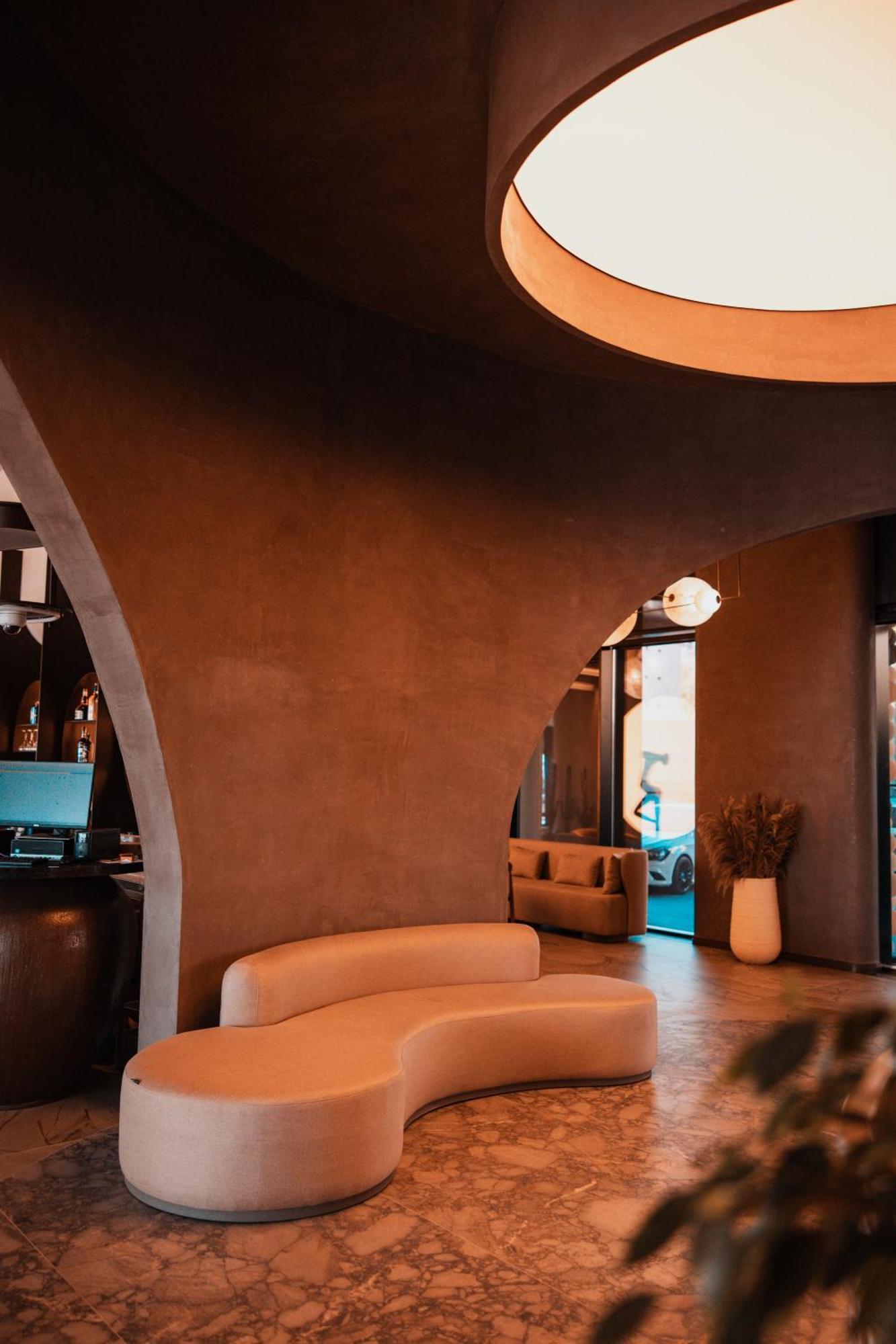 Royal G Deluxe Hotell Škalngur Exteriör bild