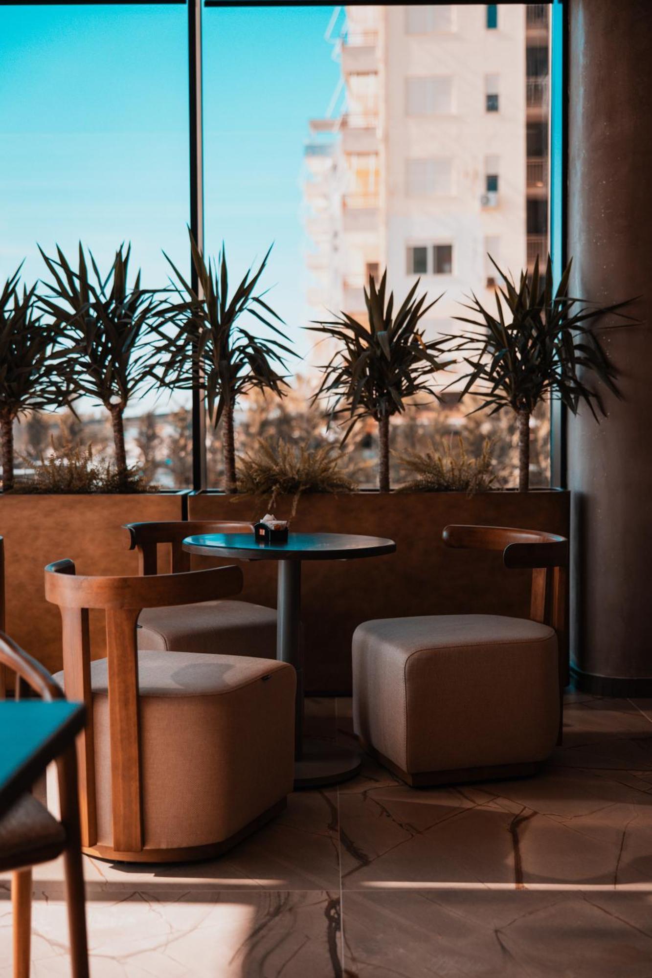 Royal G Deluxe Hotell Škalngur Exteriör bild