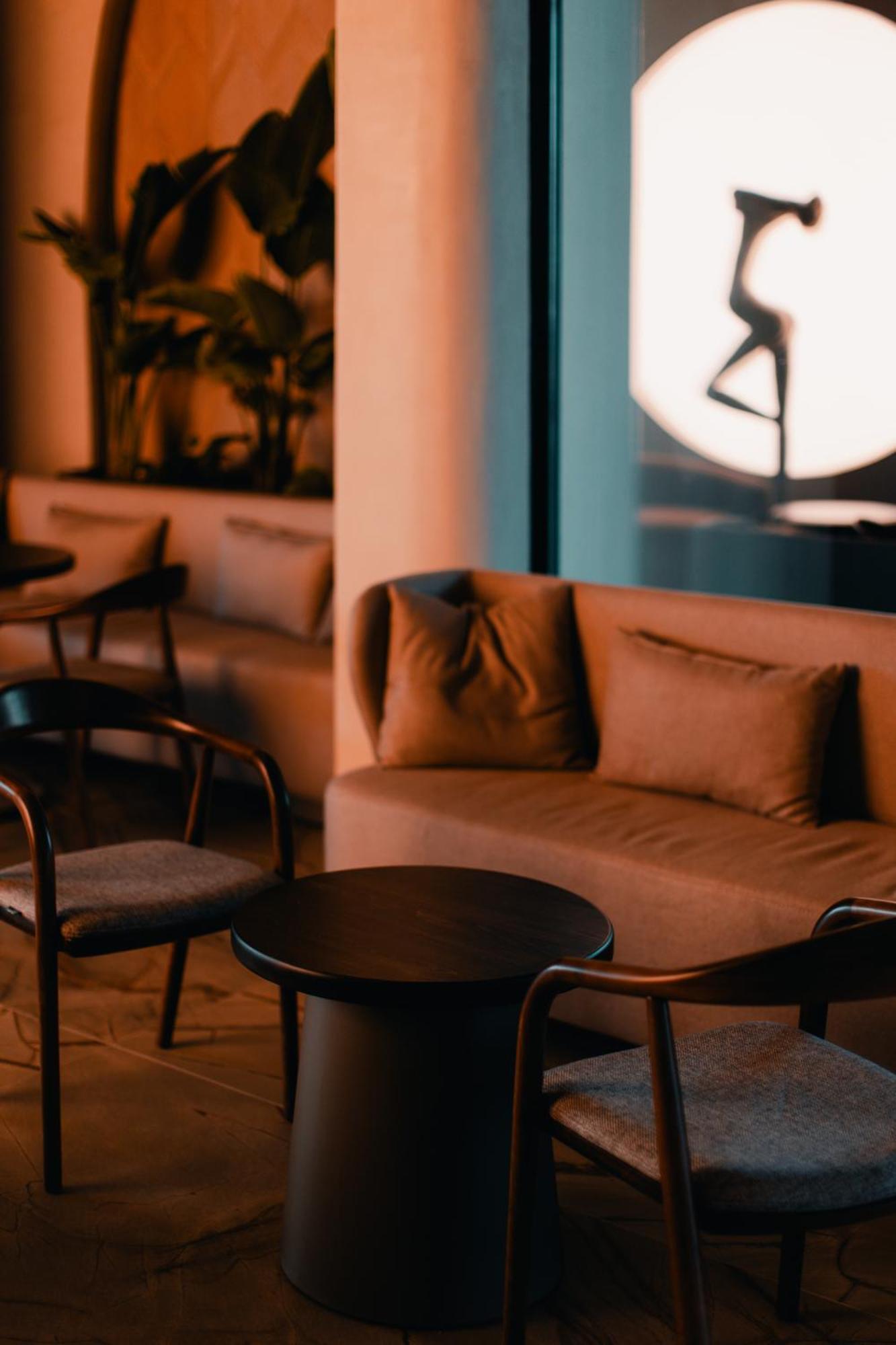 Royal G Deluxe Hotell Škalngur Exteriör bild