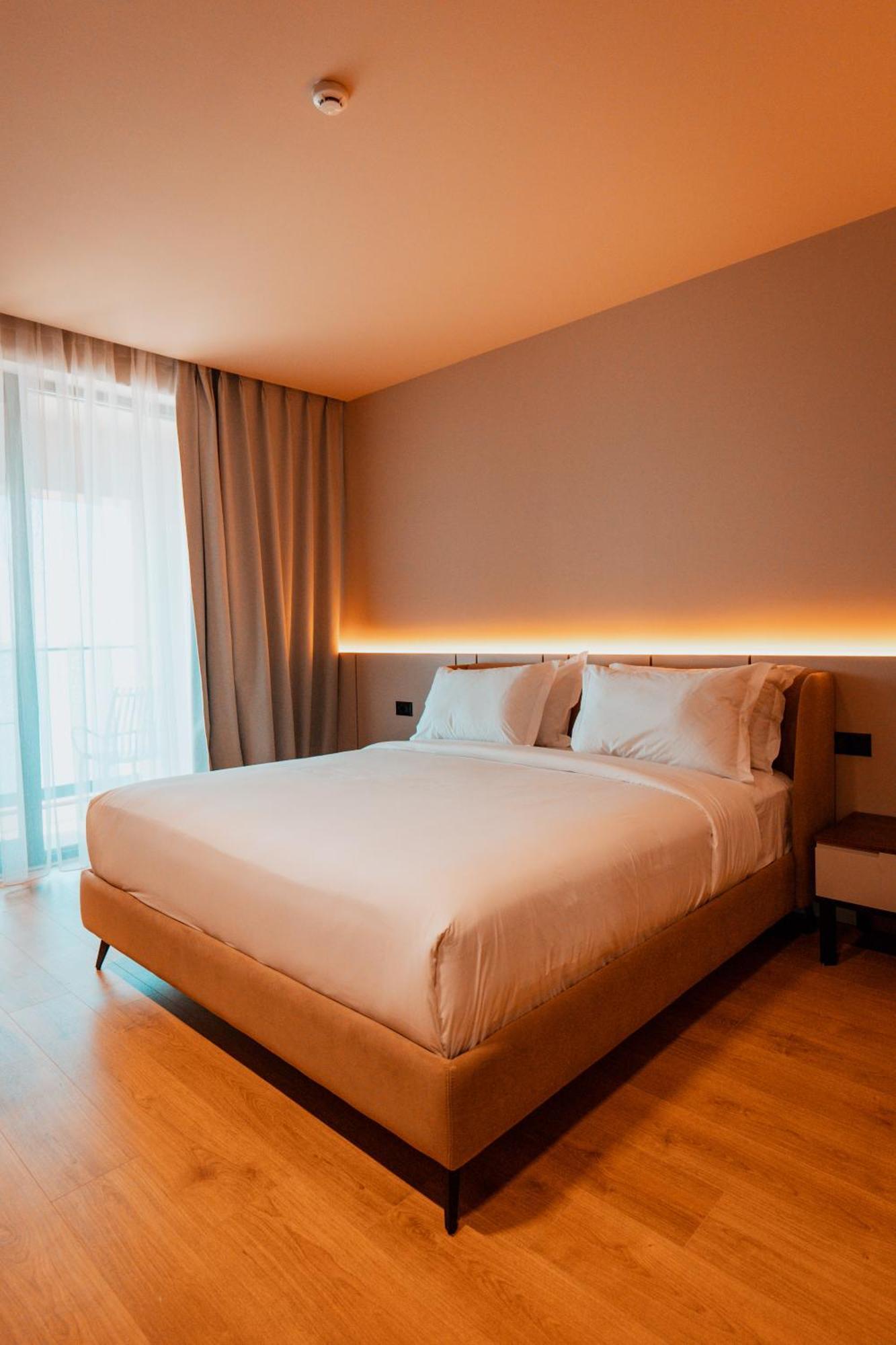 Royal G Deluxe Hotell Škalngur Exteriör bild
