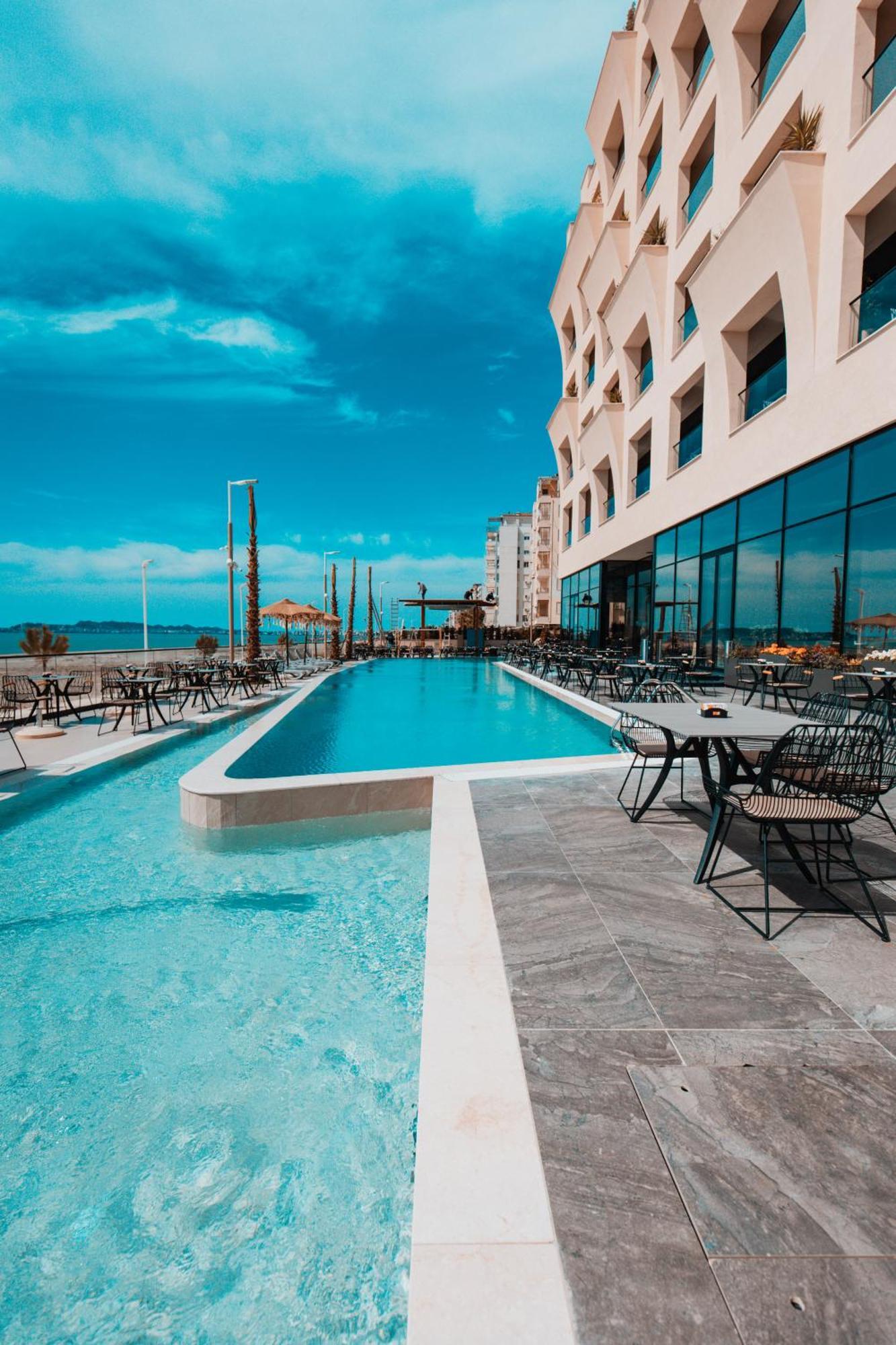 Royal G Deluxe Hotell Škalngur Exteriör bild