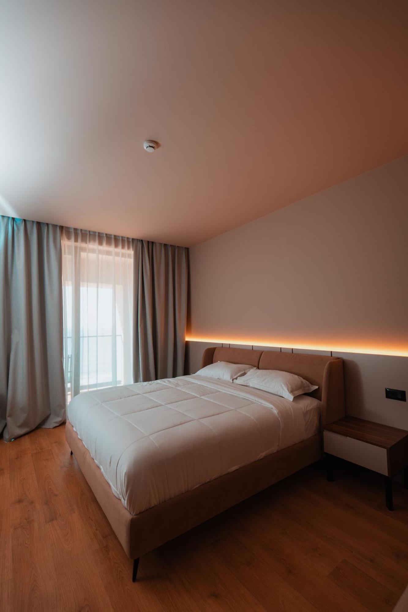 Royal G Deluxe Hotell Škalngur Exteriör bild