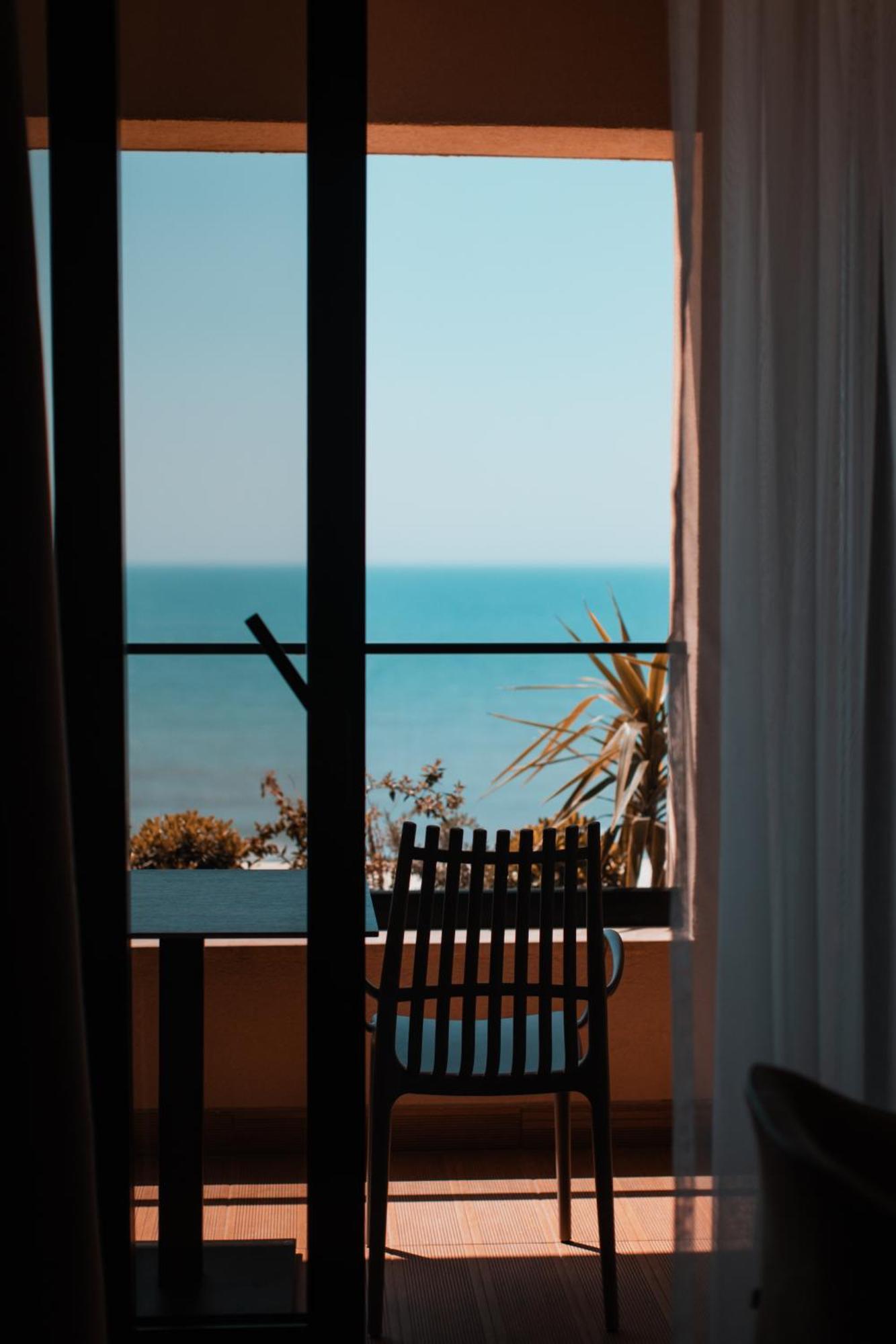 Royal G Deluxe Hotell Škalngur Exteriör bild
